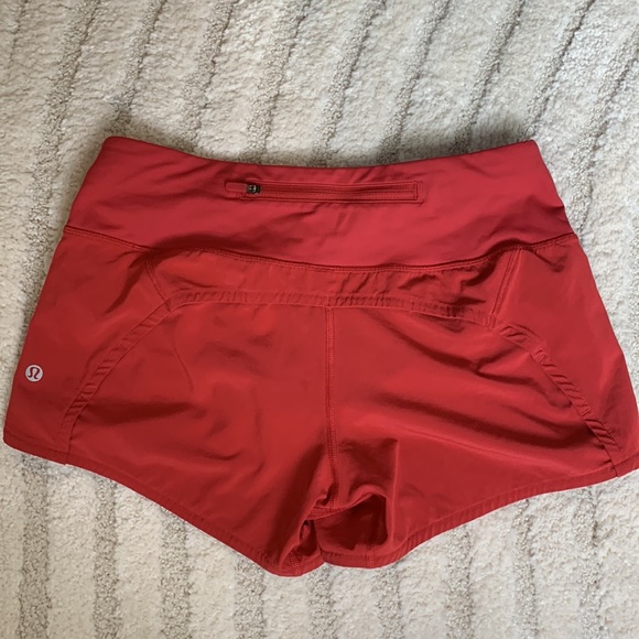 Lululemon Speed Up Mid-Rise Lined Short 2.5” - Picture 2 of 4